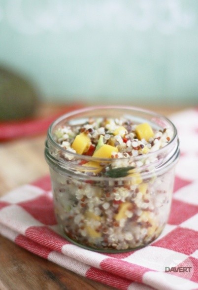 Fruchtig-scharfer Quinoa-Salat mit Mango & Avocado